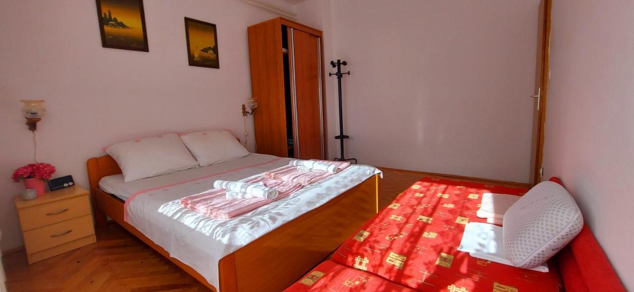 Apartment Luka Dobrinj Luaran gambar