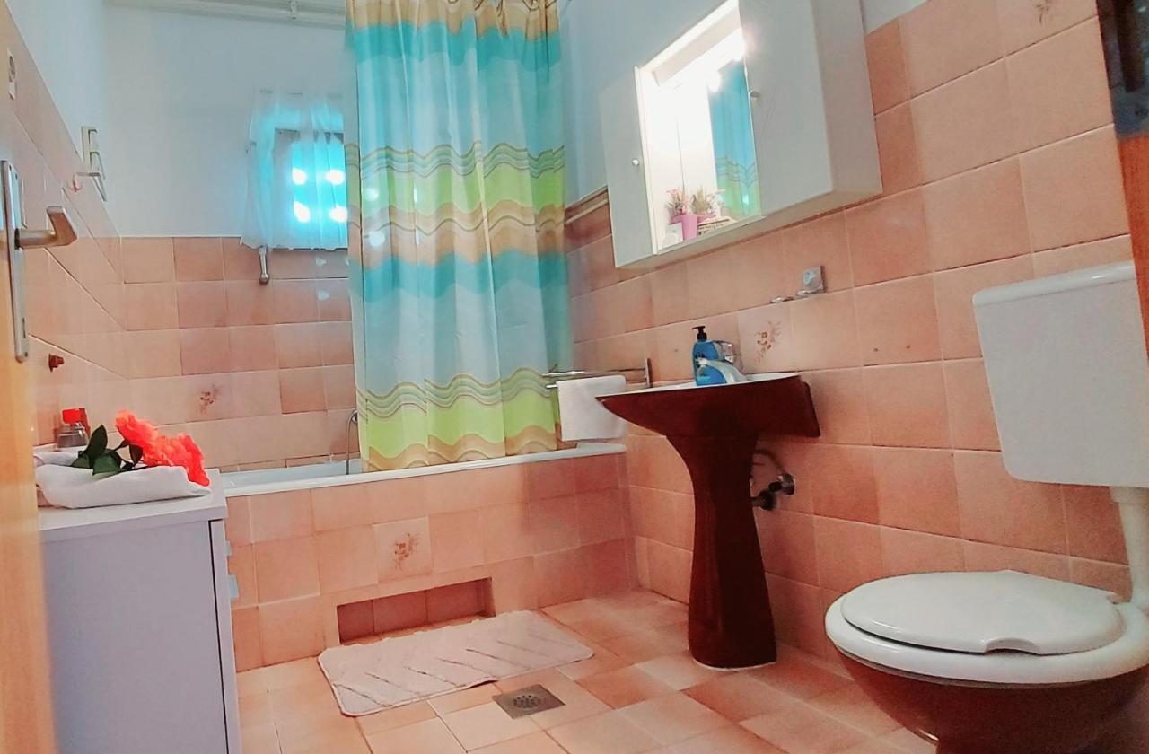 Apartment Luka Dobrinj Luaran gambar